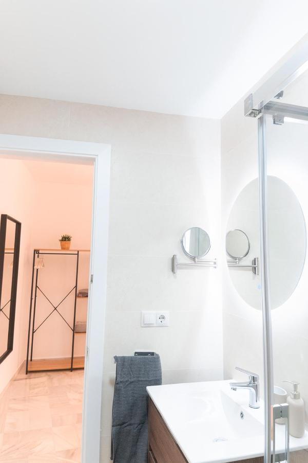 Downtown Apartment 3 Bedrooms 2 Bathrooms Wifi Seville Exterior photo